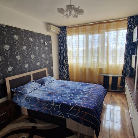 Garsoniera Faleza Dunarii Galaţi Esterno foto