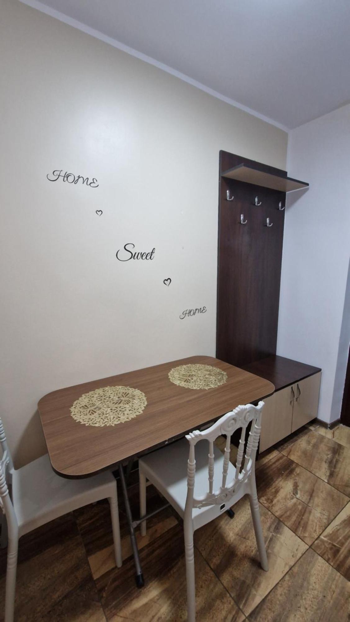 Garsoniera Faleza Dunarii Galaţi Esterno foto